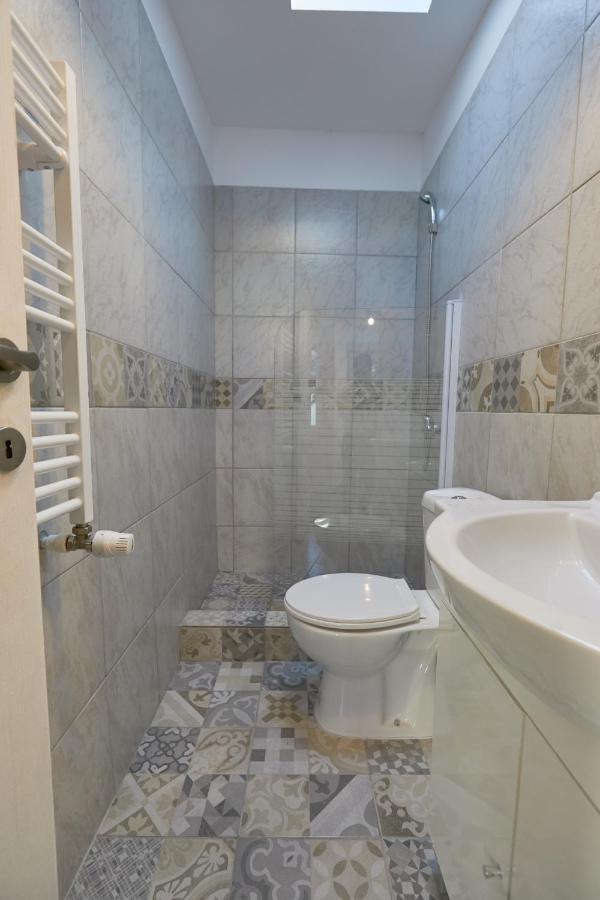 Stanford Aparthotel Bucureşti Ngoại thất bức ảnh